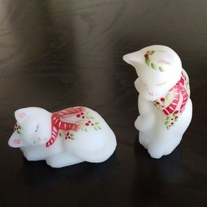 Fenton art glass Christmas cats